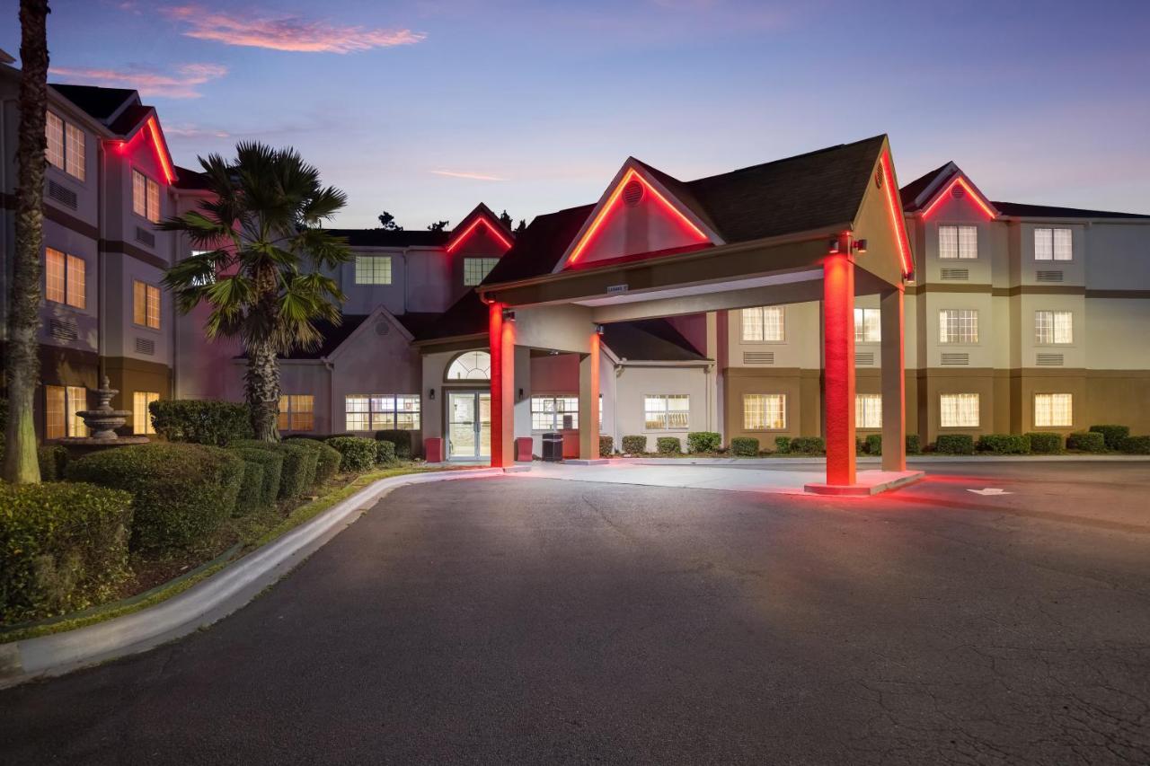 Red Roof Inn Plus+ & Suites Savannah - I-95 Georgetown Exterior foto
