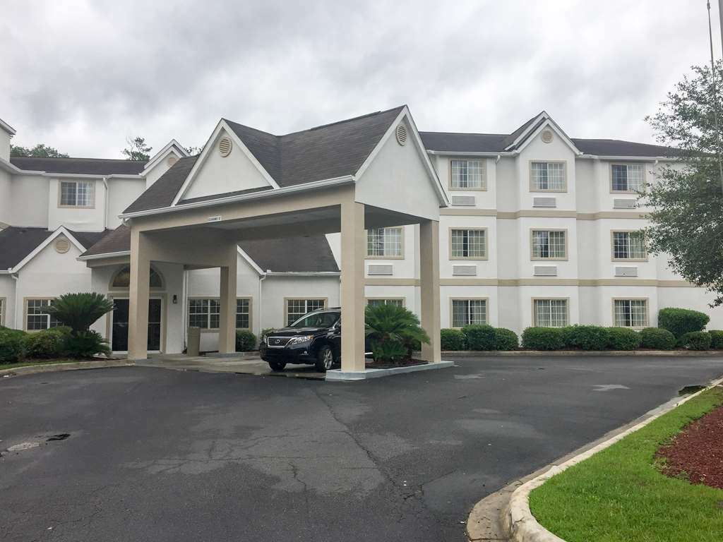 Red Roof Inn Plus+ & Suites Savannah - I-95 Georgetown Exterior foto